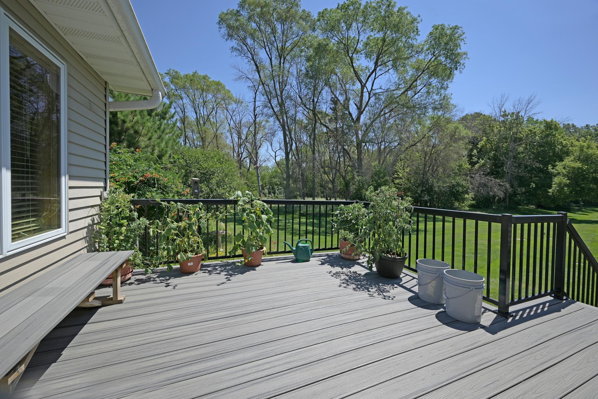 Deck202.jpg