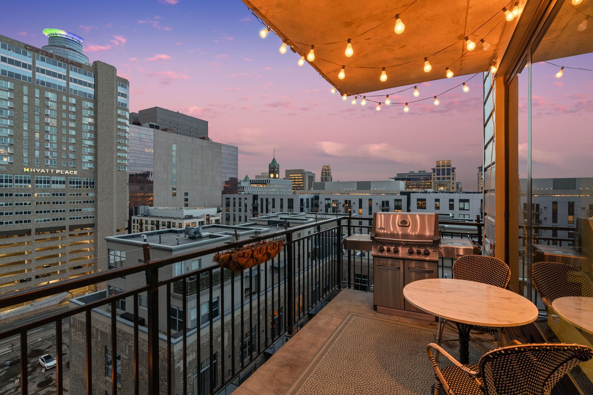 74-web-or-mls-Twilight Alternative Sky Balcony-1.jpg