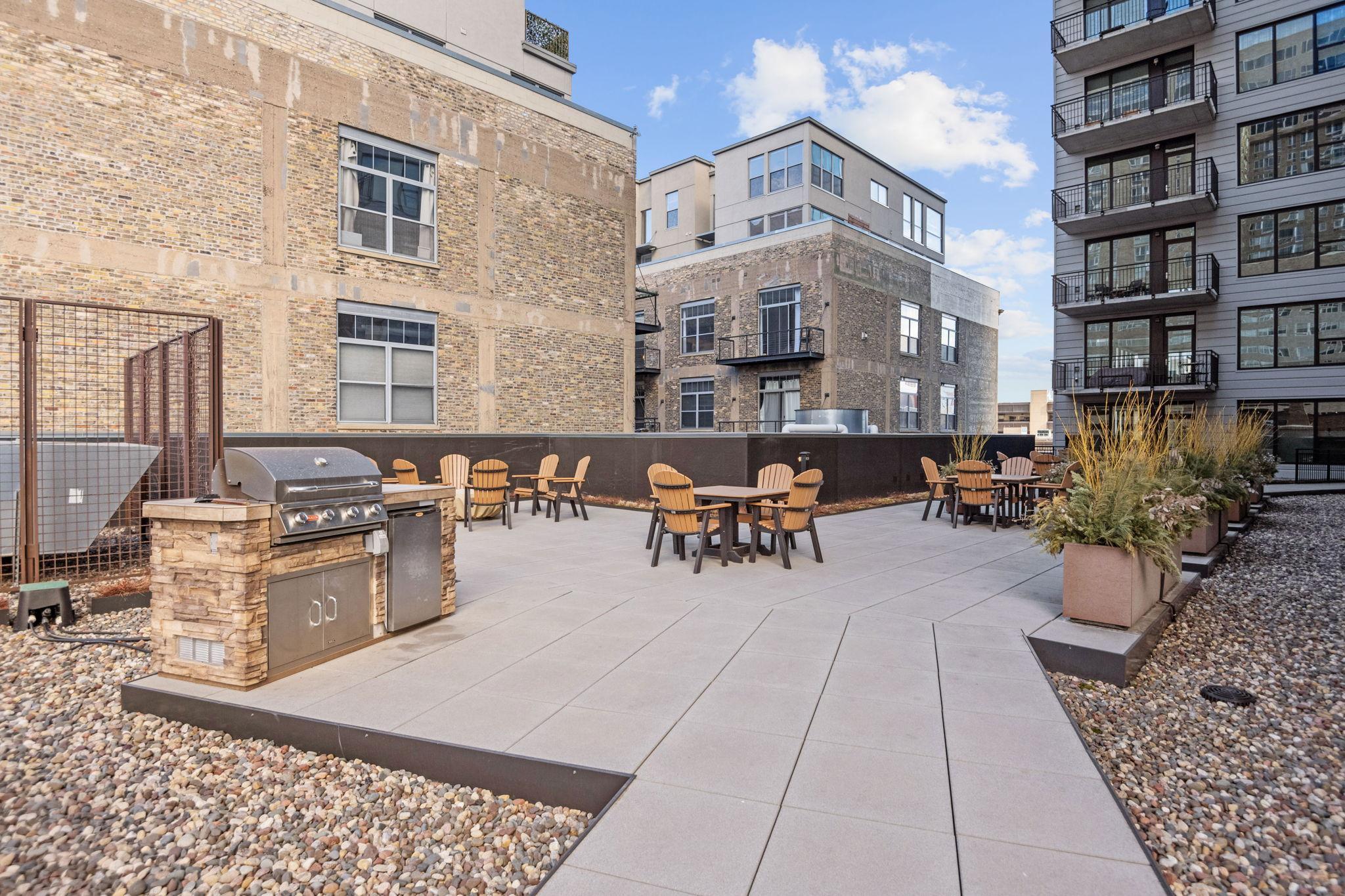 7-web-or-mls-740 Portland Ave Unit 1201-7.jpg