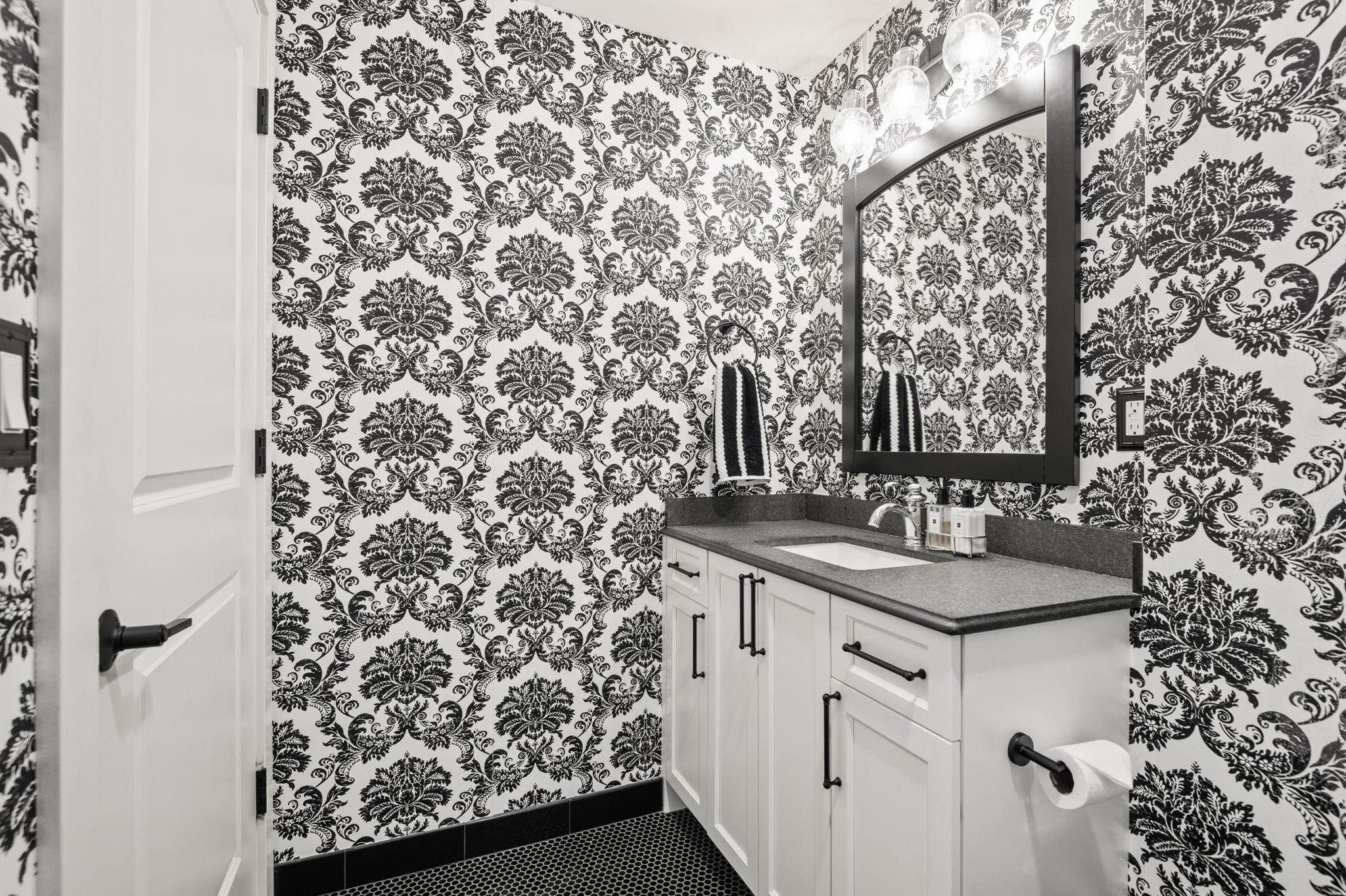49-web-or-mls-740 Portland Ave Unit 1201-49.jpg