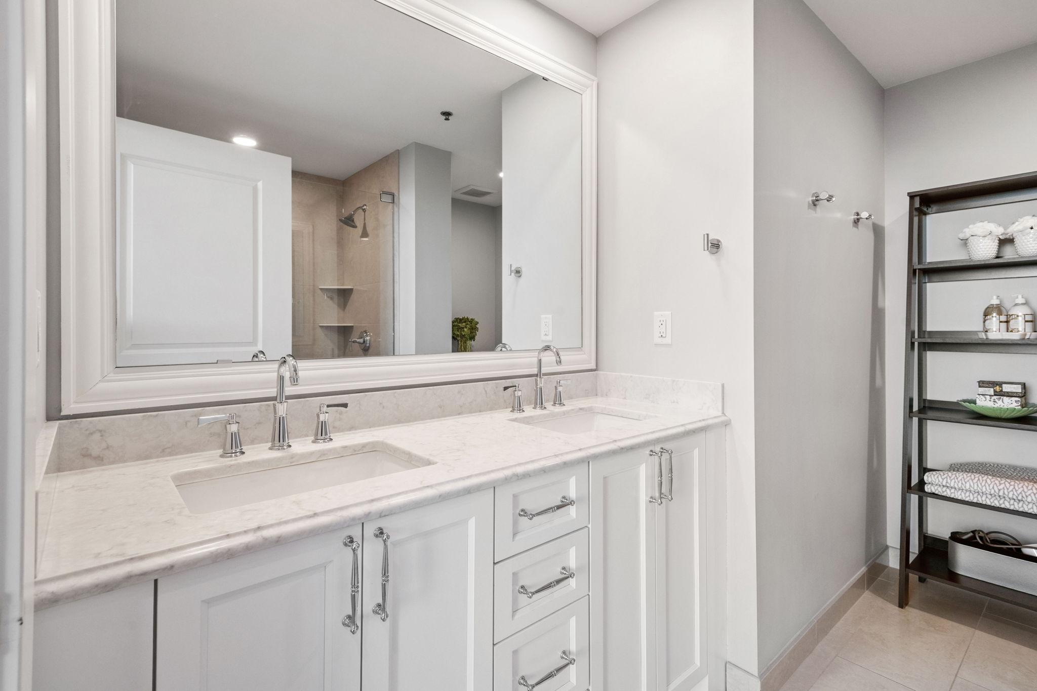 46-web-or-mls-740 Portland Ave Unit 1201-46.jpg