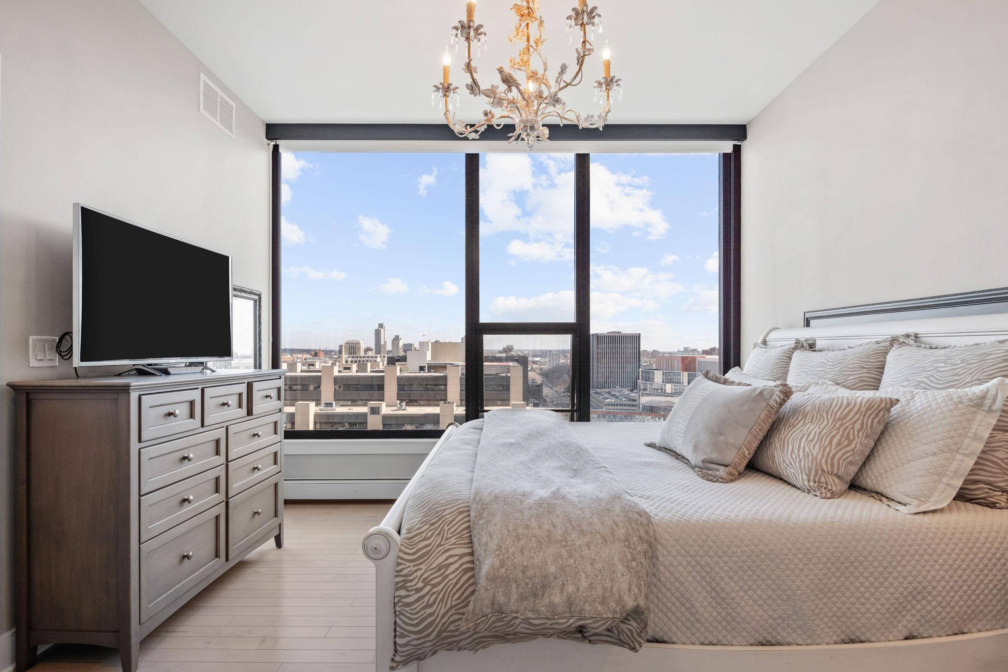 42-web-or-mls-740 Portland Ave Unit 1201-42.jpg