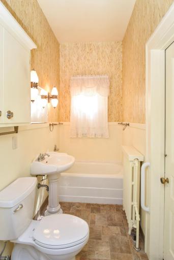 Main Level Full Bath (walks thru from Kitchen & Bed #1)