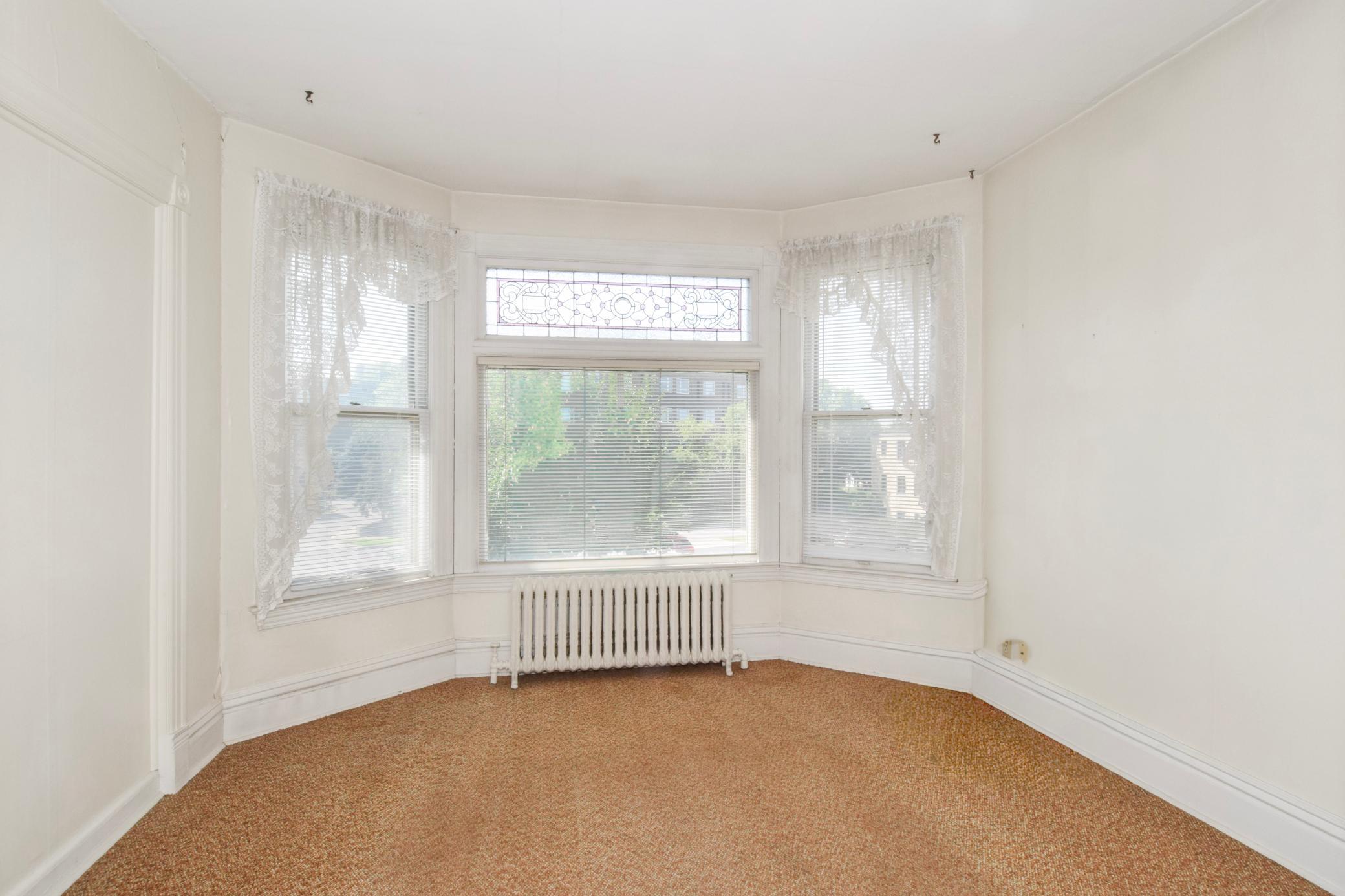 Upper Living Room/Bed #3