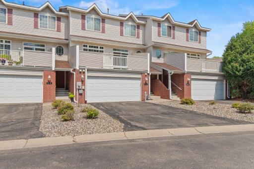 3-web-or-mls-846 Coon Rapids Blvd-8.jpg