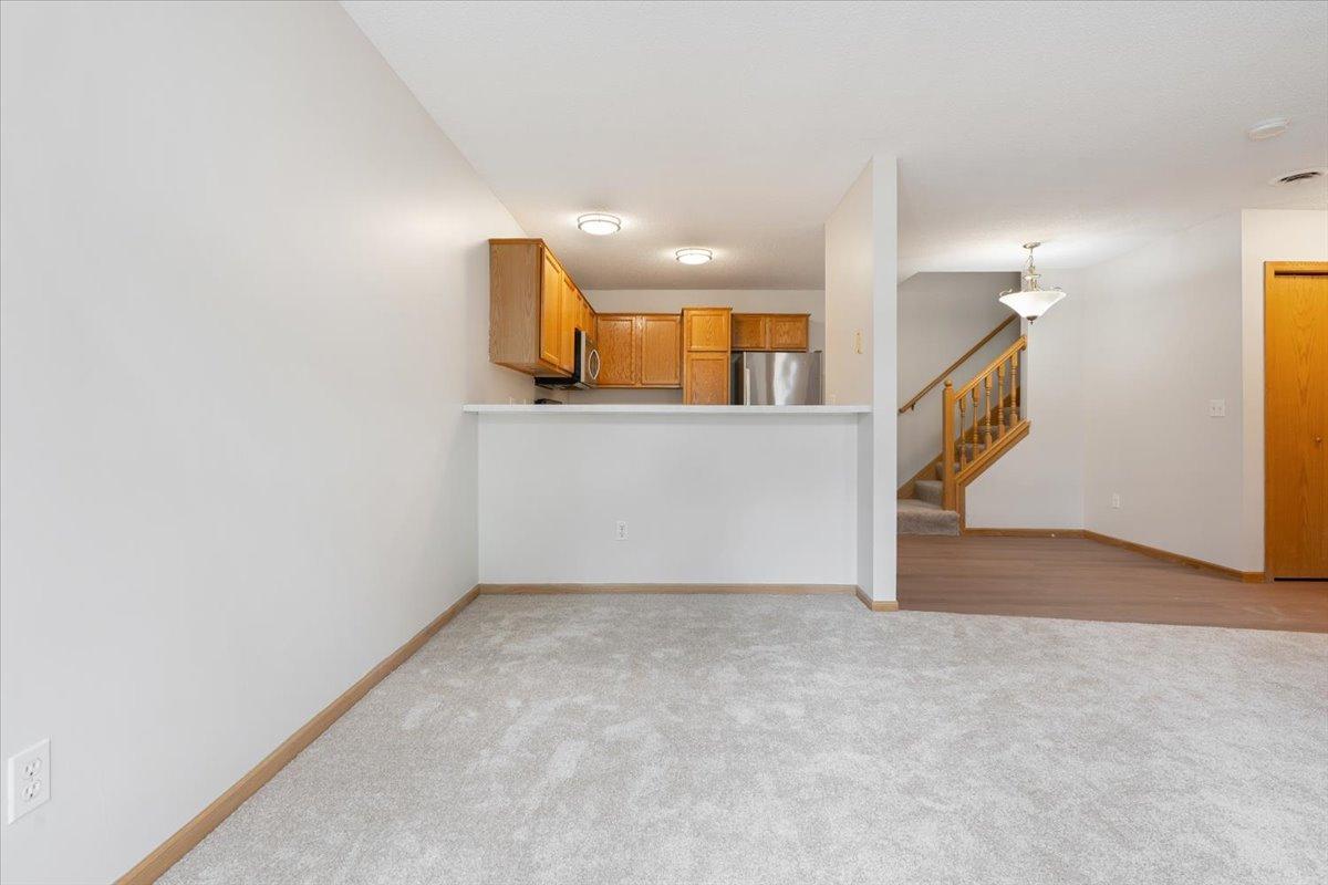 Living rm to kitchen