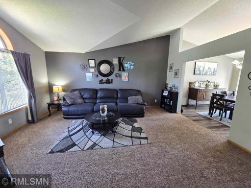 707 4th Avenue SW, Isanti, MN 55040