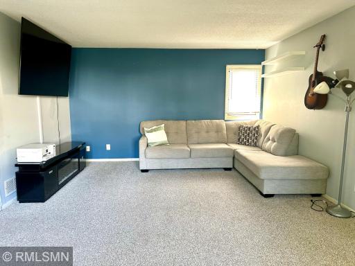 5011 Vera Cruz Avenue N, Minneapolis, MN 55429