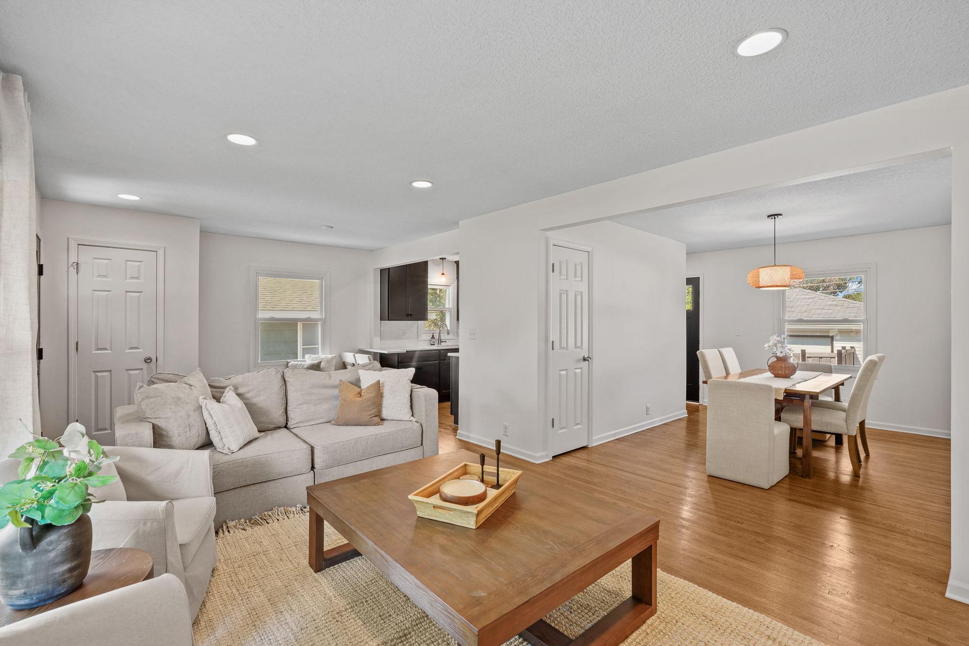 15-web-or-mls-1644 Oregon Ave S-15.jpg
