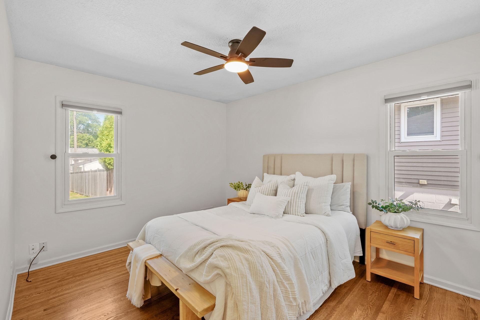 22-web-or-mls-1644 Oregon Ave S-22.jpg