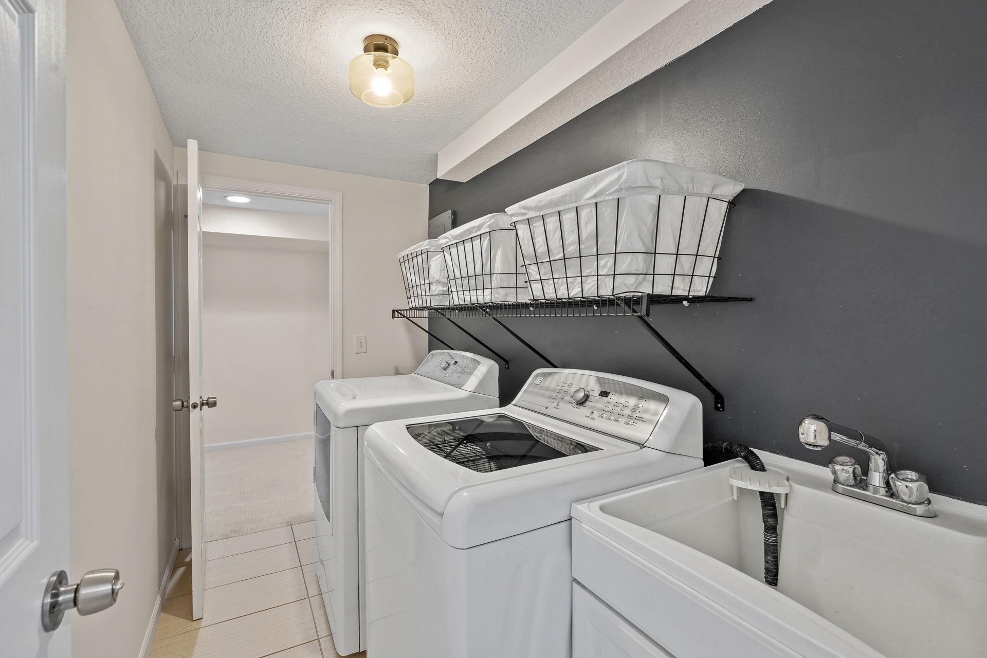 40-web-or-mls-1644 Oregon Ave S-40.jpg