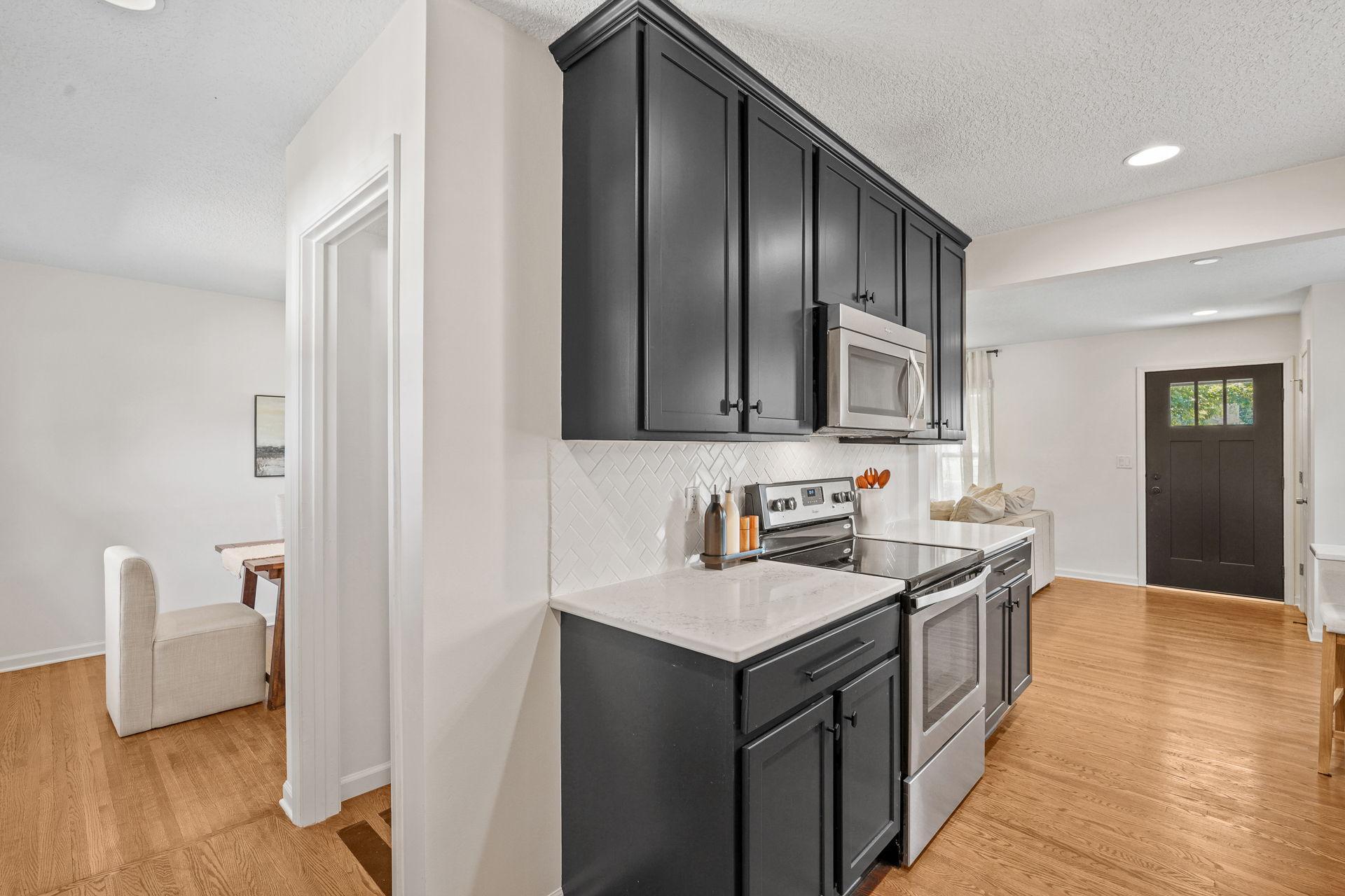 21-web-or-mls-1644 Oregon Ave S-21.jpg
