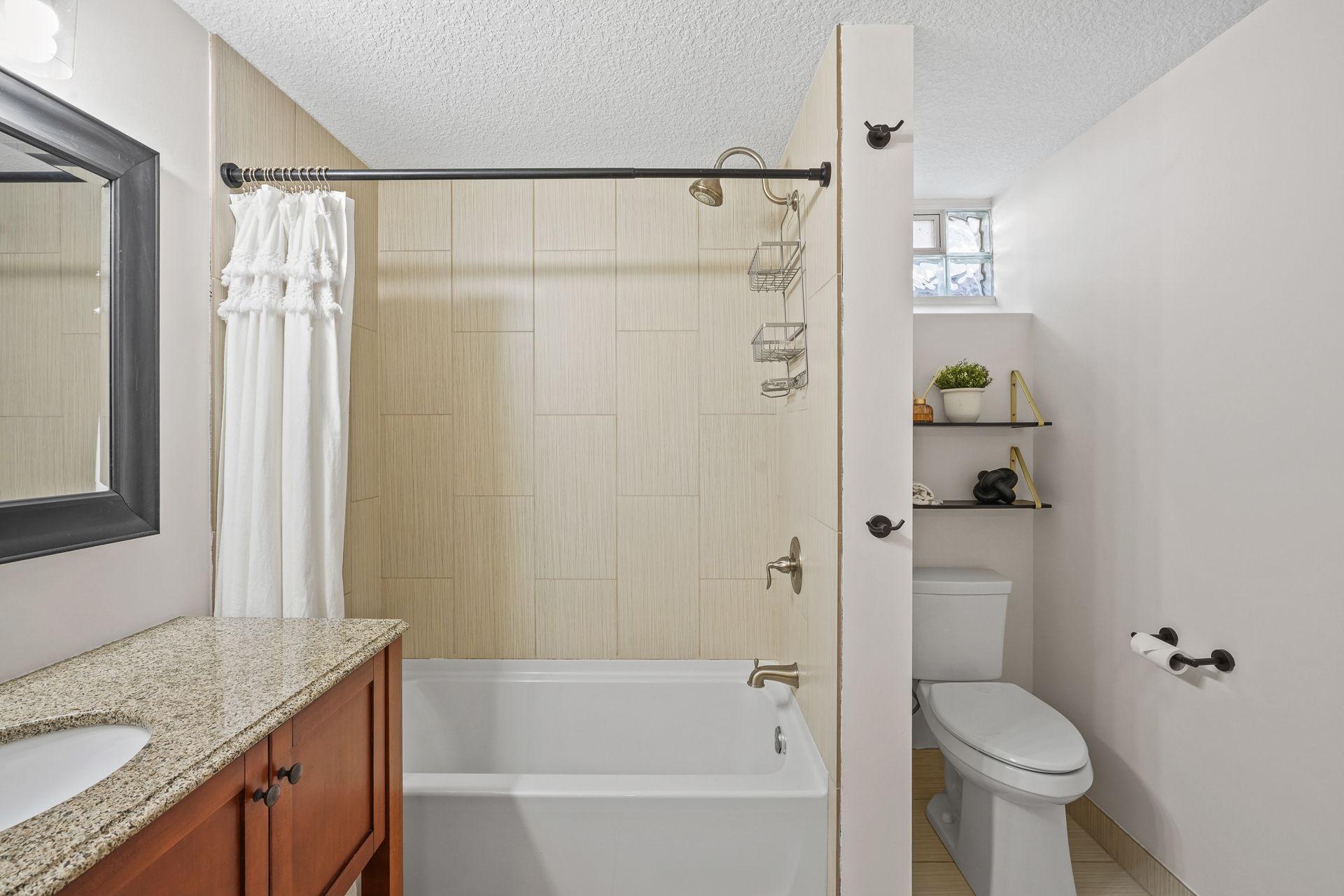 38-web-or-mls-1644 Oregon Ave S-38.jpg