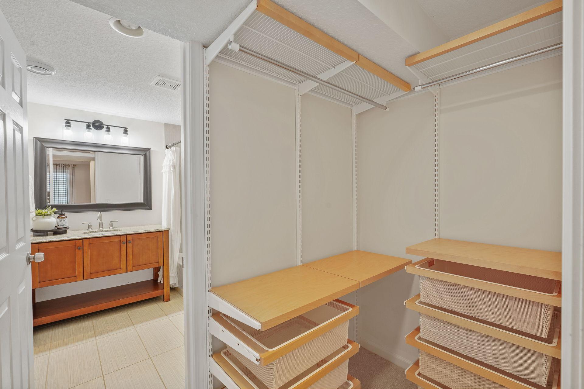 36-web-or-mls-1644 Oregon Ave S-36.jpg