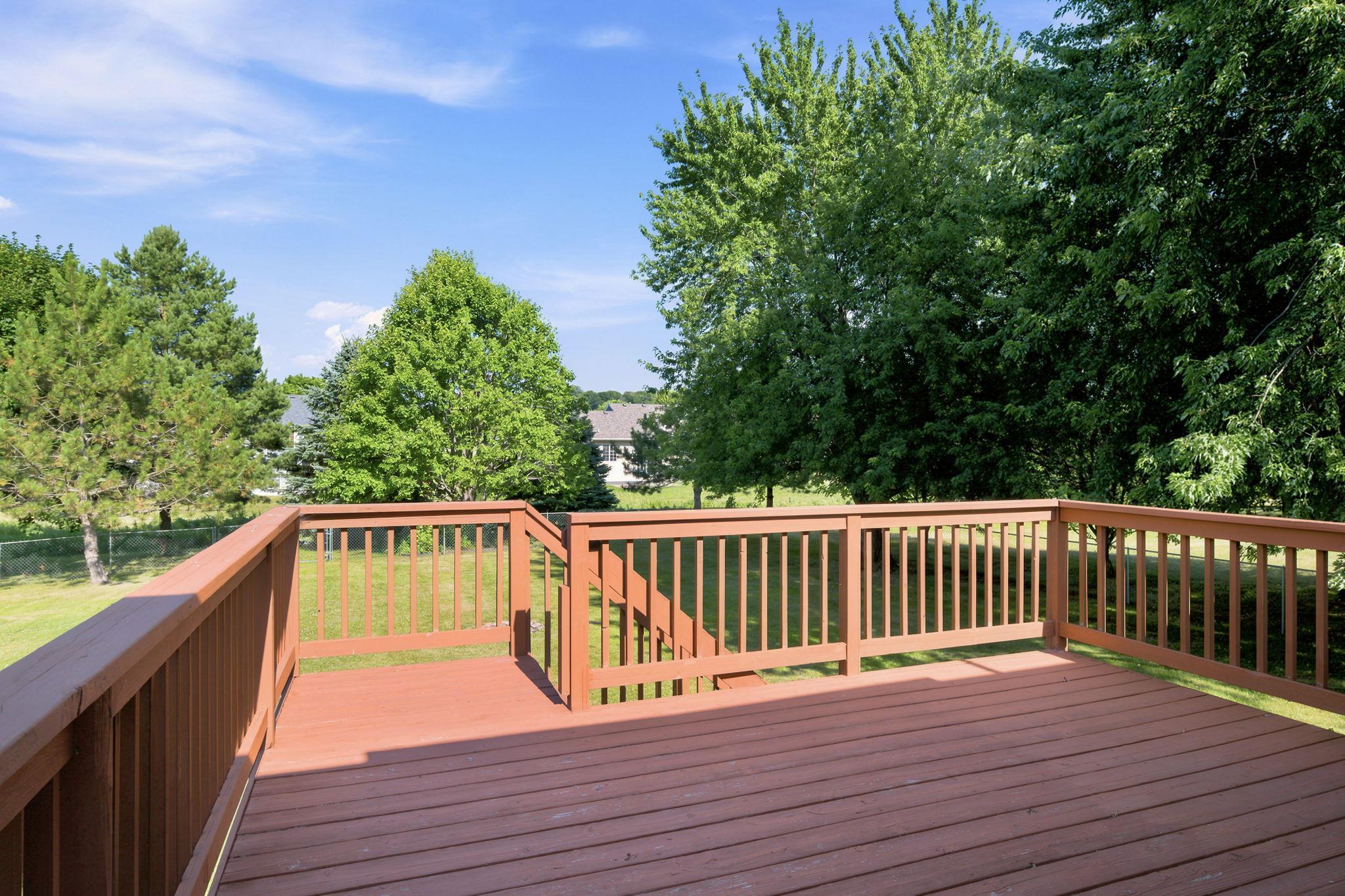 Spacious deck off the dinnin room.