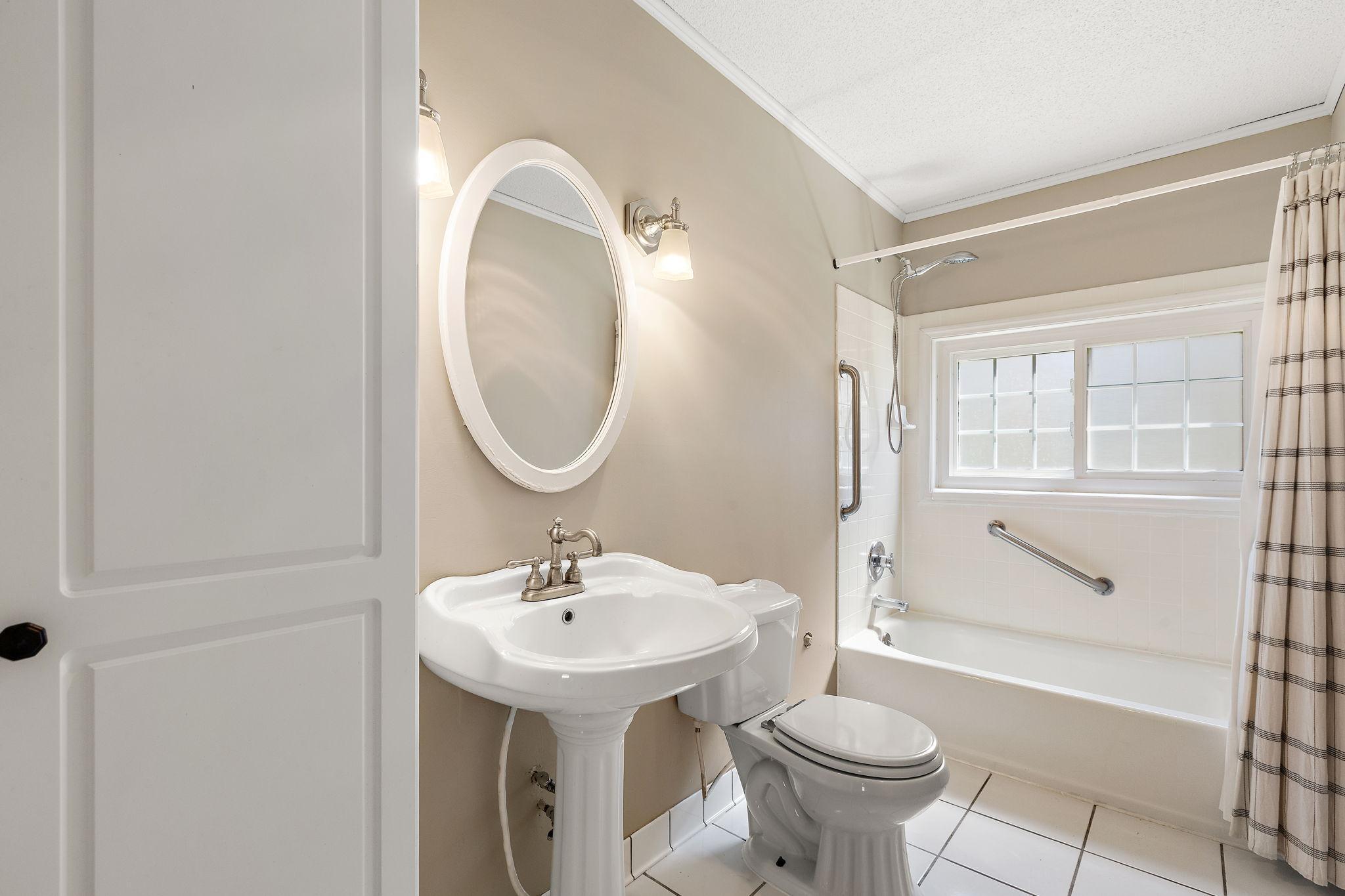 Full Bathroom