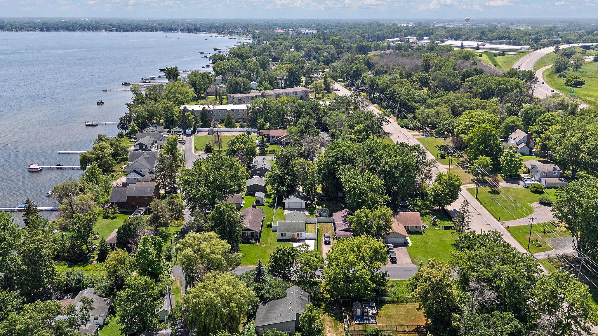 Minutes to Forest Lake restaurants