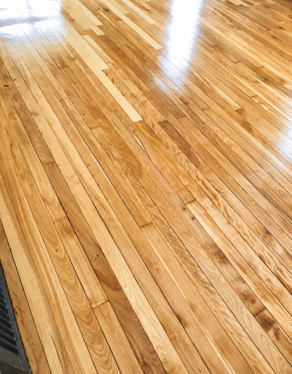 Beautiful original refinished birch floors