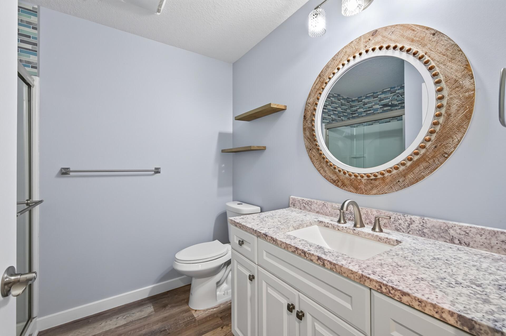 Lower level 3/ bath