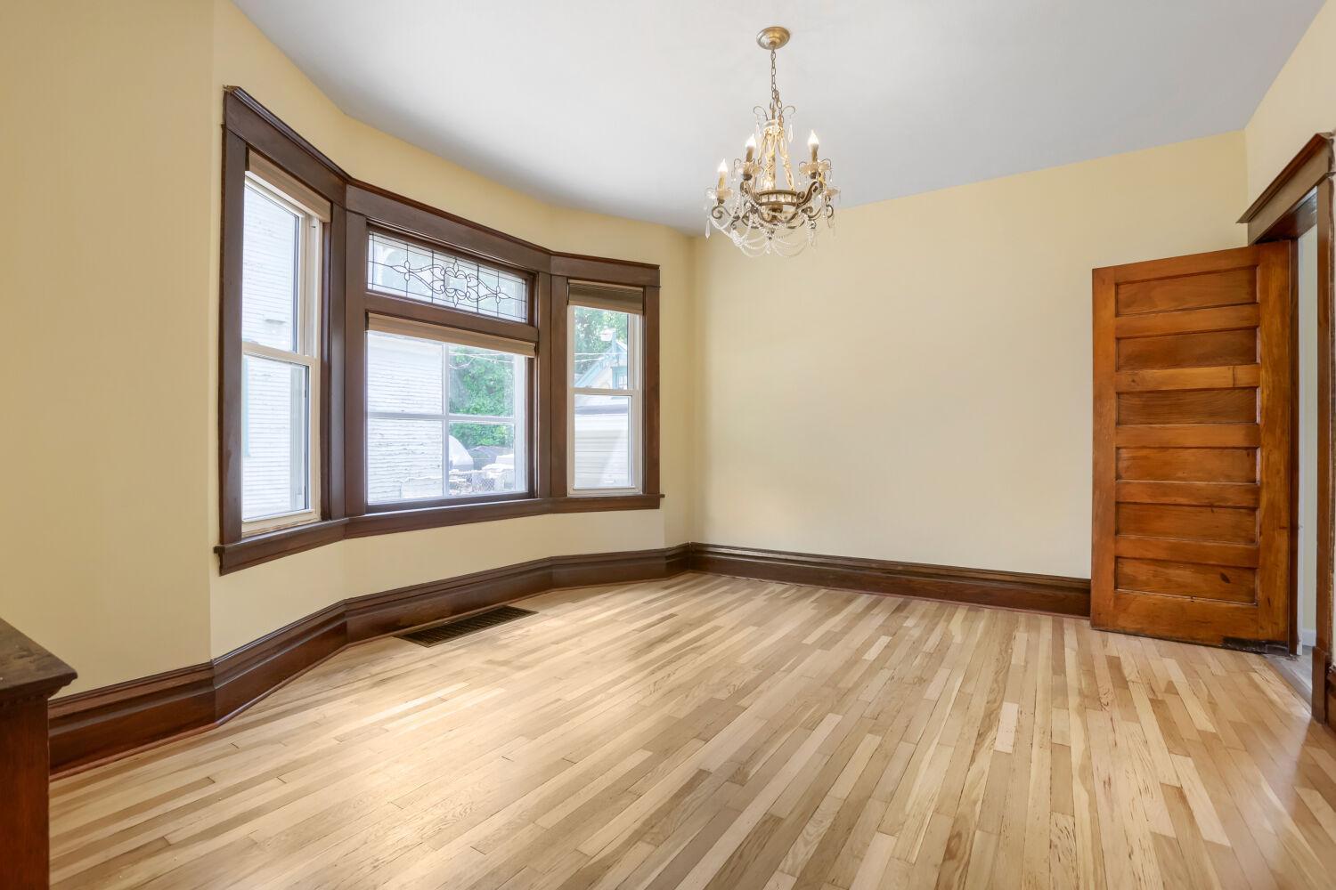508 York Ave - Web Quality - 010 - 10 Dining Room.jpg
