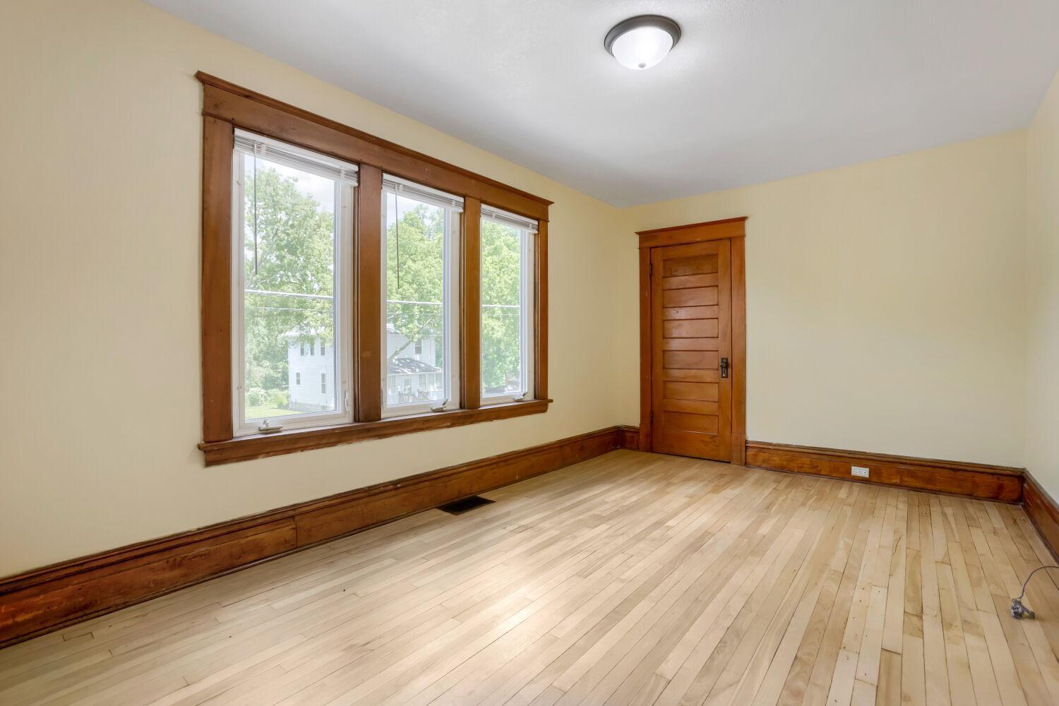 508 York Ave - Web Quality - 016 - 16 Primary Bedroom.jpg