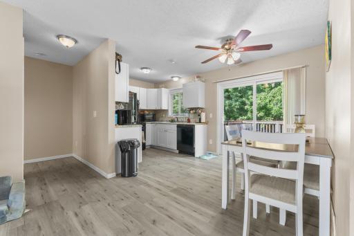 Vivid Spaces_11300 Brenda Blvd_07.jpg