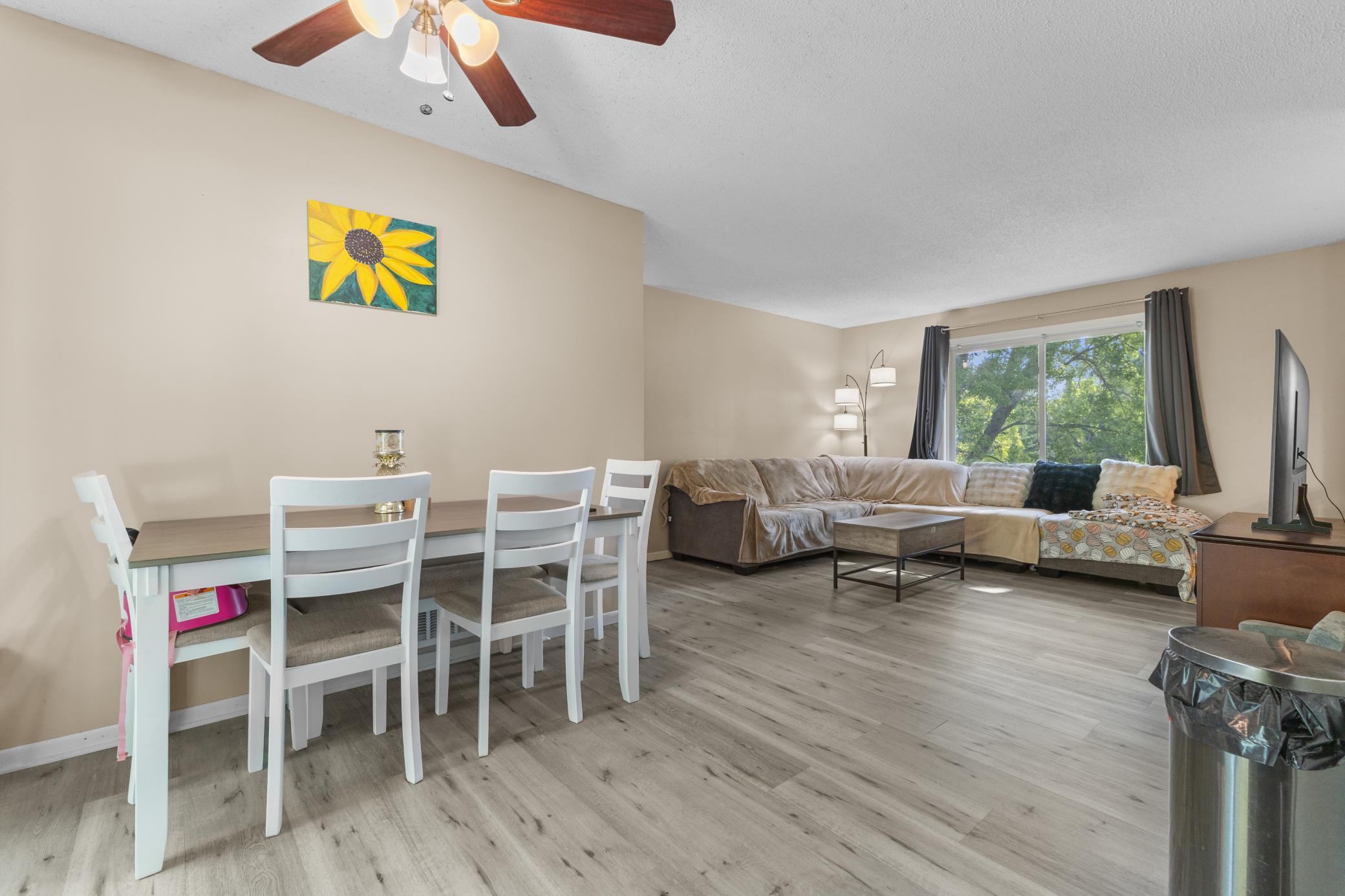 Vivid Spaces_11300 Brenda Blvd_15.jpg