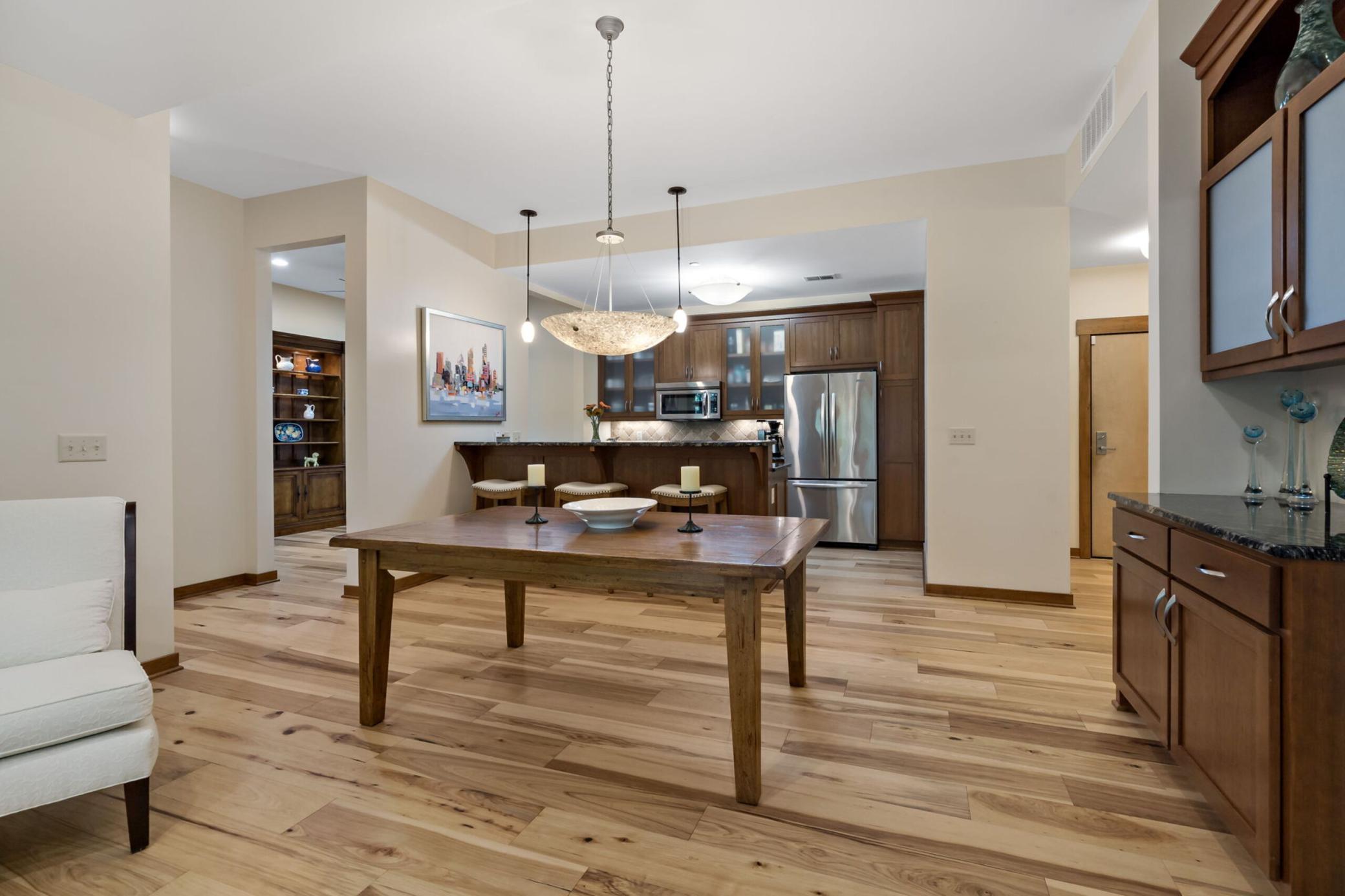 19-web-or-mls-715_Linden_St_Unit_108_Mendota_Heights_MN_0019_copy.jpg