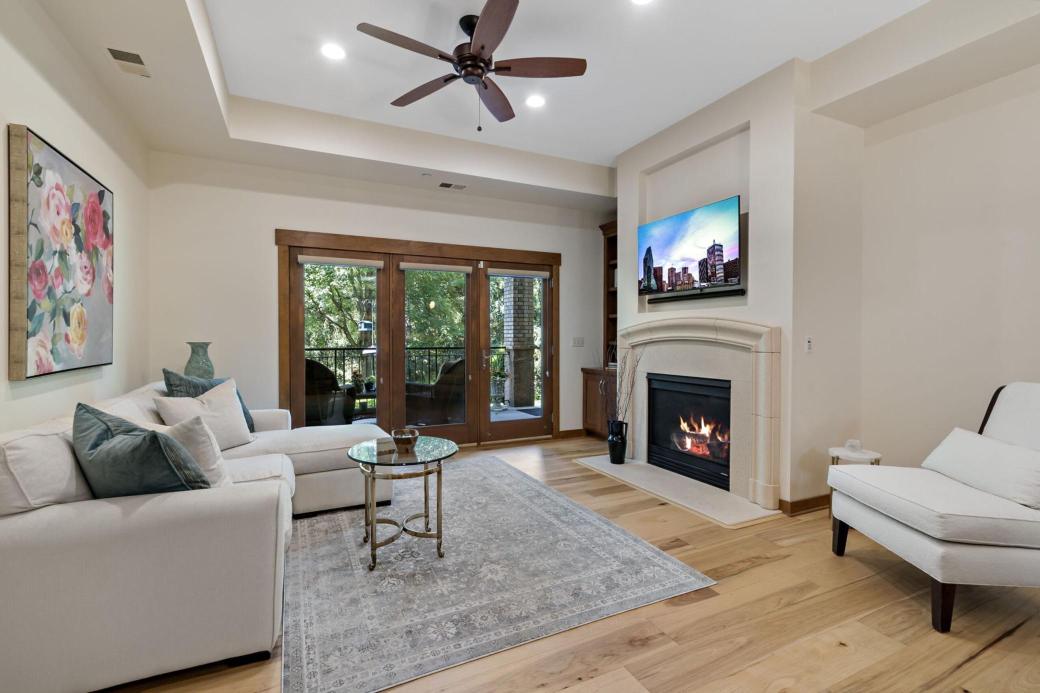 20-web-or-mls-715_Linden_St_Unit_108_Mendota_Heights_MN_0020_copy.jpg