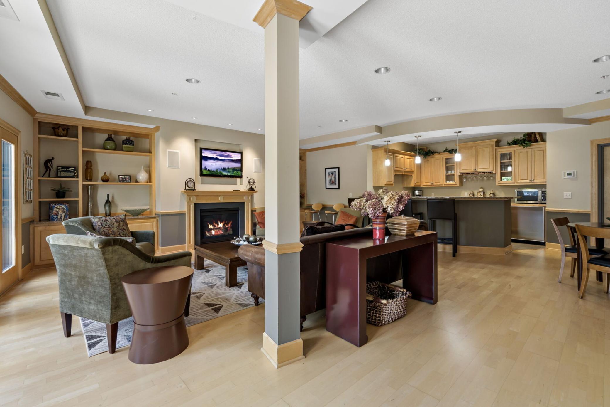 45-web-or-mls-715_Linden_St_Unit_108_Mendota_Heights_MN_0045_copy.jpg