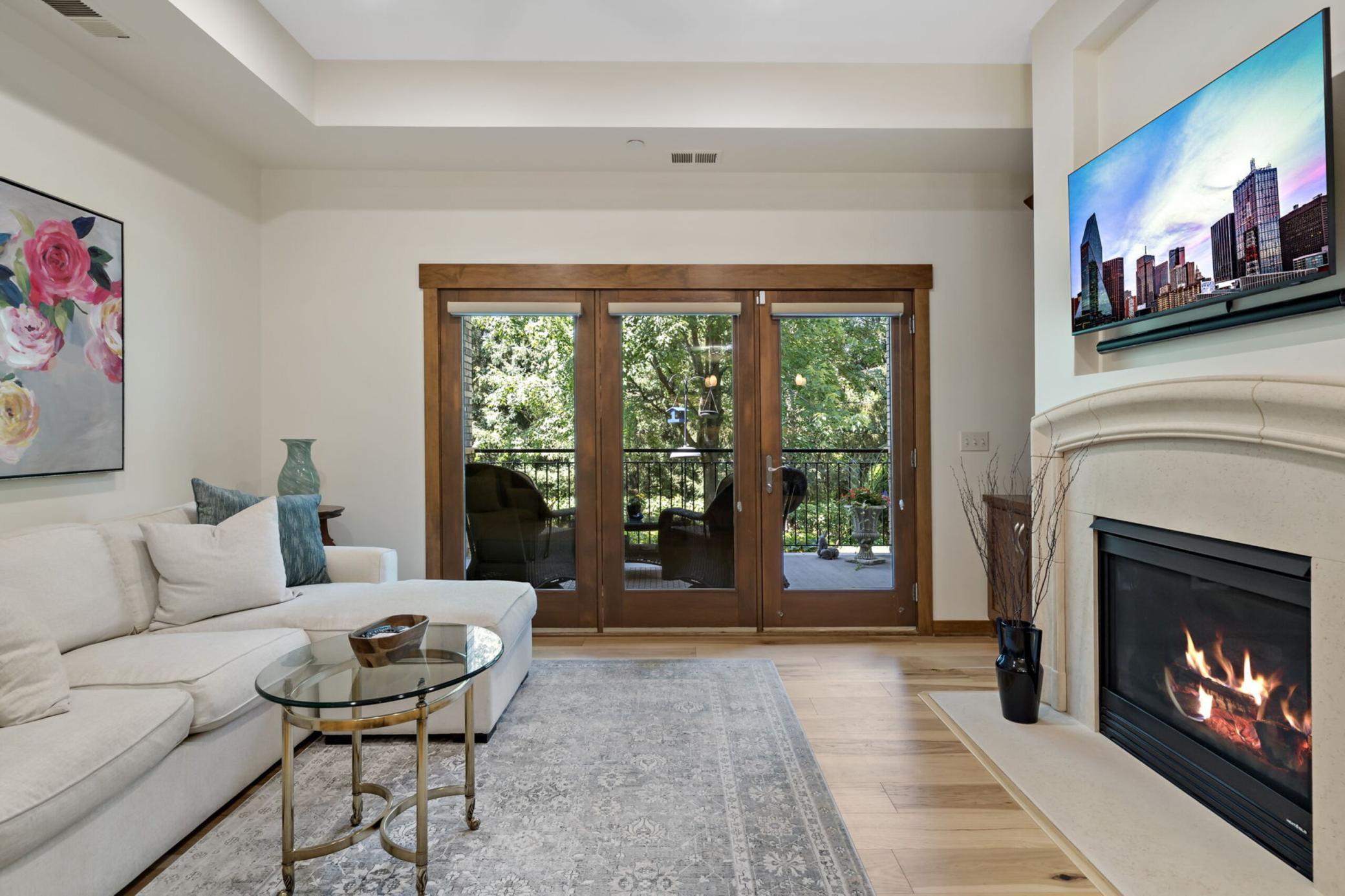 24-web-or-mls-715_Linden_St_Unit_108_Mendota_Heights_MN_0024_copy.jpg