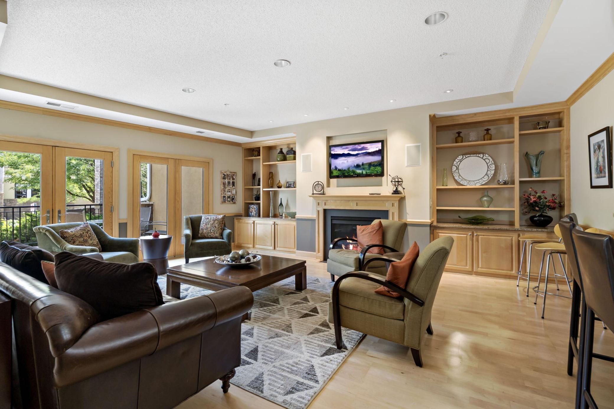 43-web-or-mls-715_Linden_St_Unit_108_Mendota_Heights_MN_0043_copy.jpg