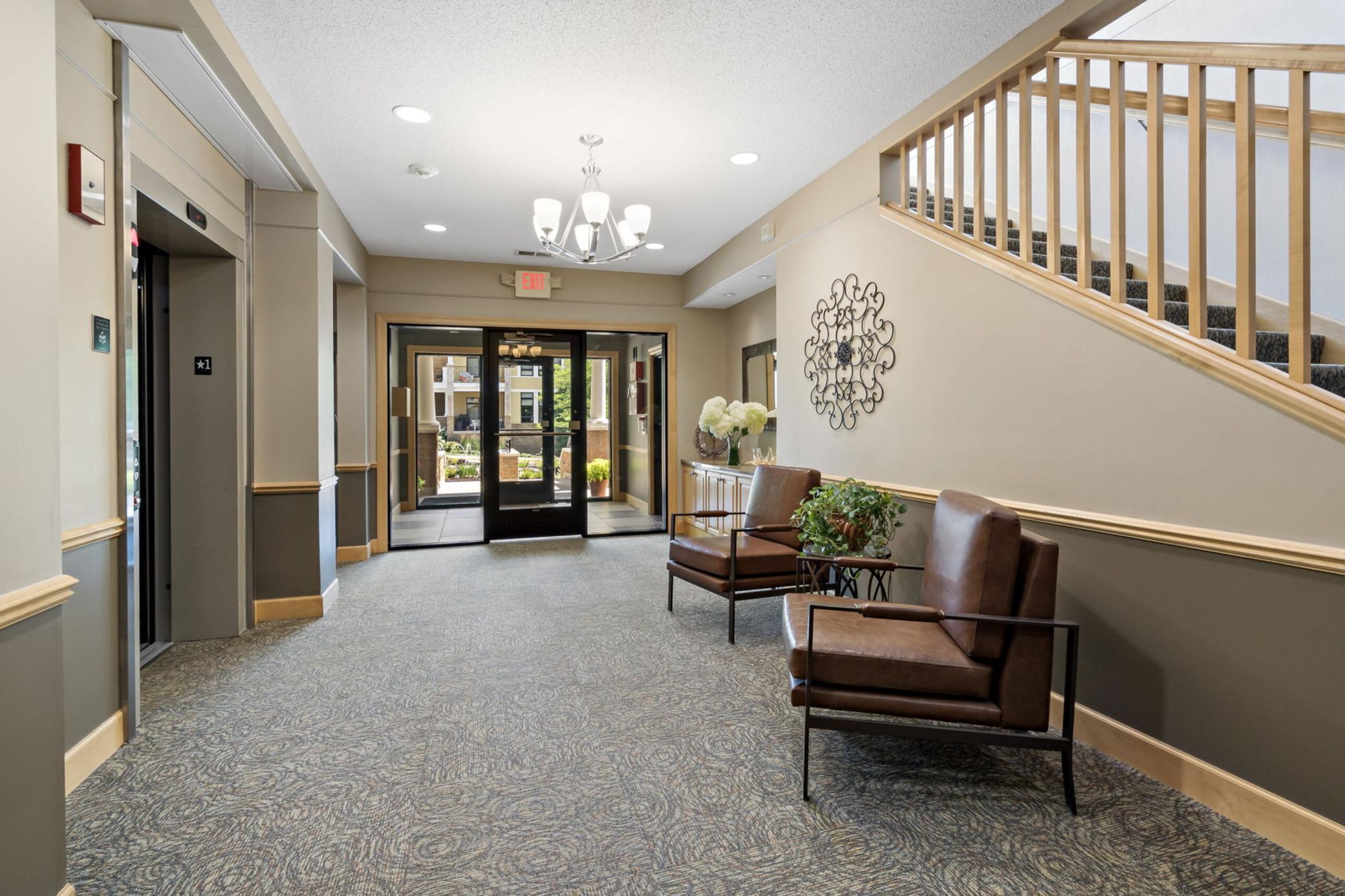41-web-or-mls-715_Linden_St_Unit_108_Mendota_Heights_MN_0041_copy.jpg