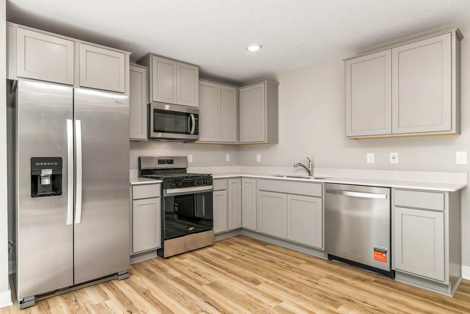 Kitchen 2.jpg