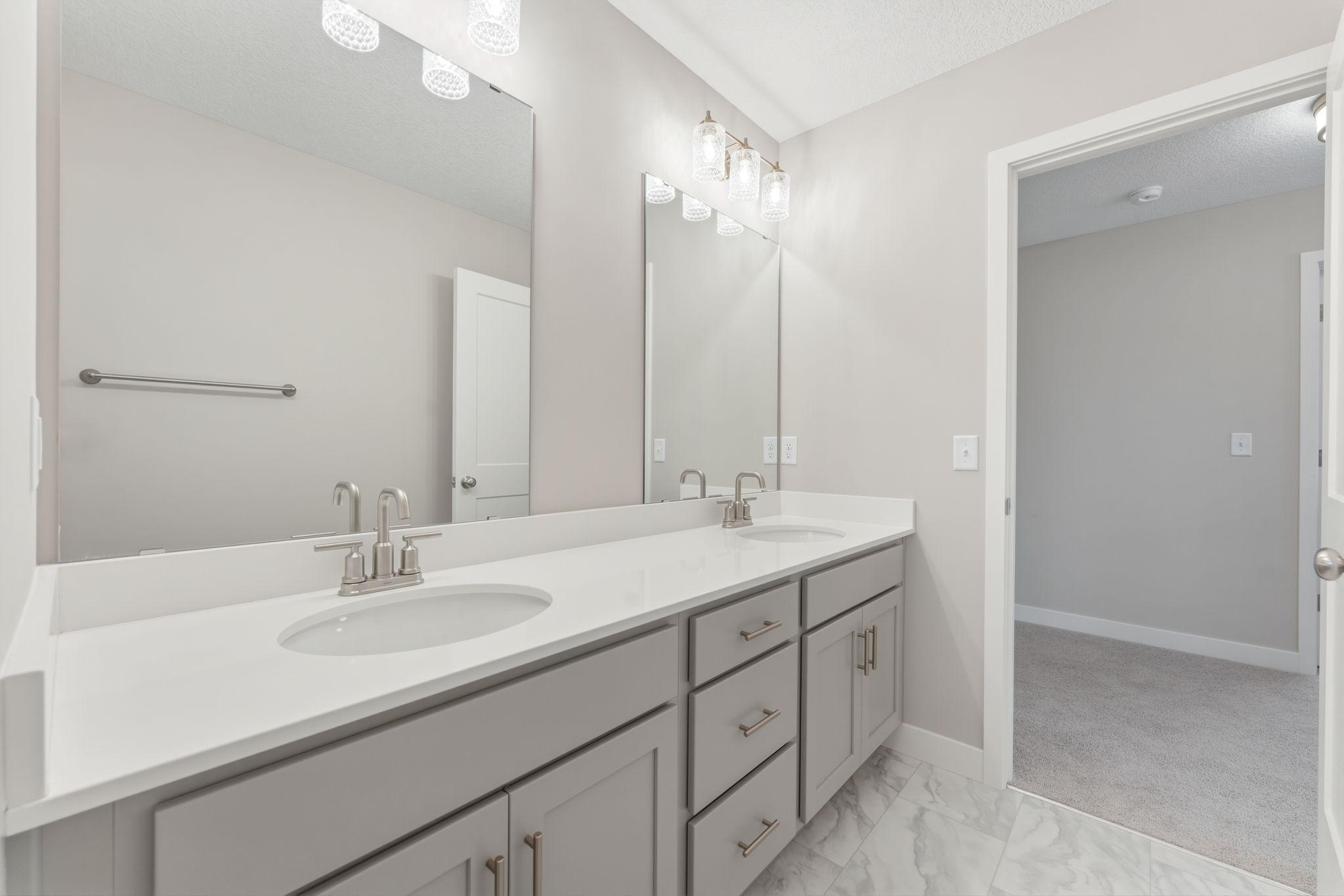Double sinks in the shared bath