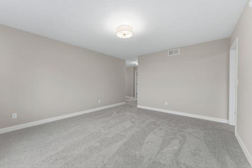 17994 Hidden Creek Trail, Lakeville, MN 55044