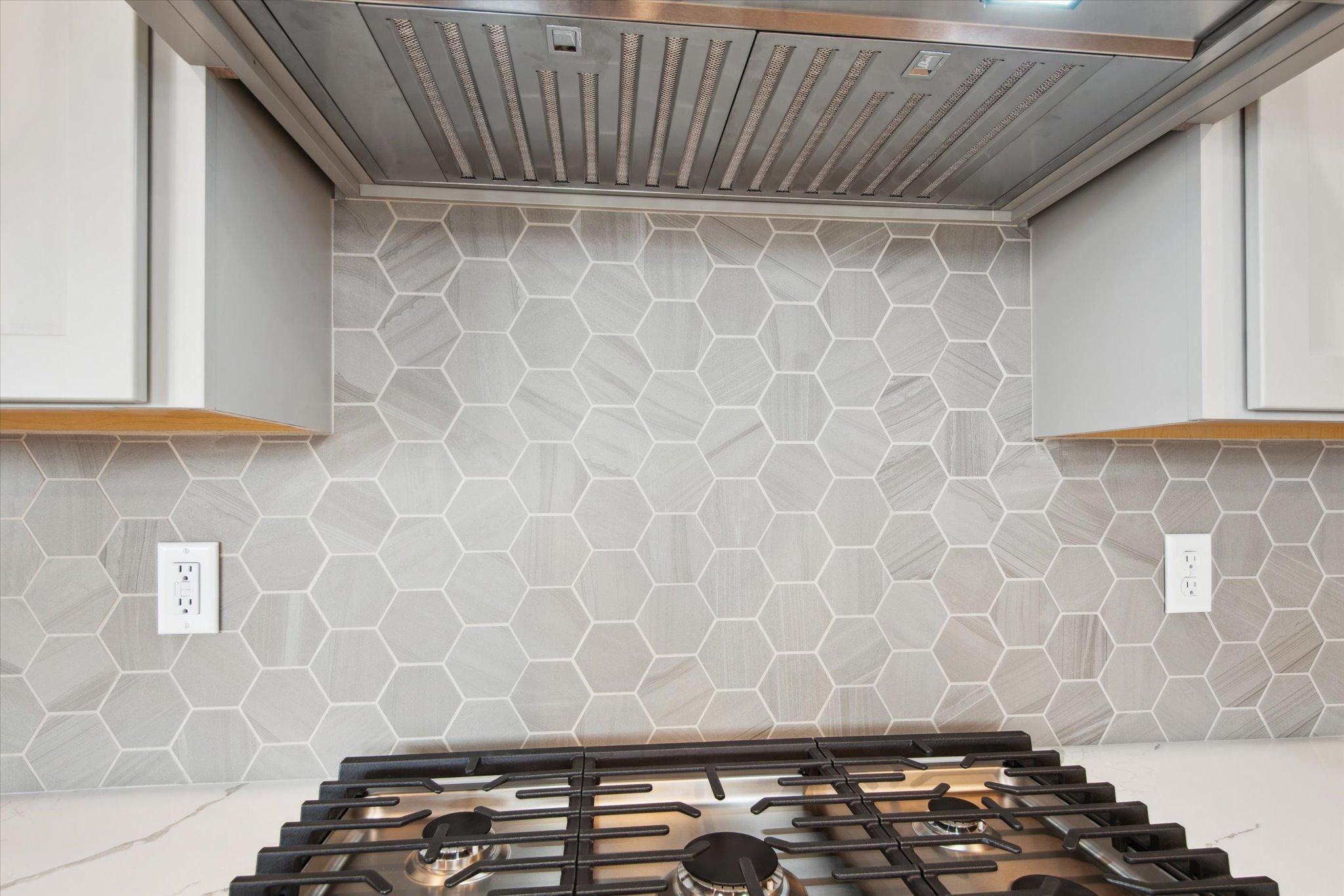 Optional backsplash