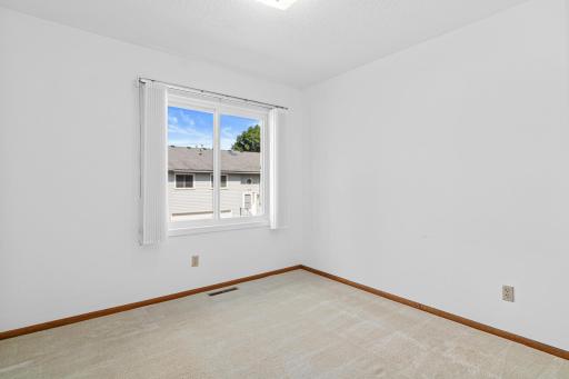 1314 Deercliff Lane, Eagan, MN 55123