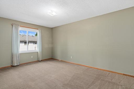1314 Deercliff Lane, Eagan, MN 55123