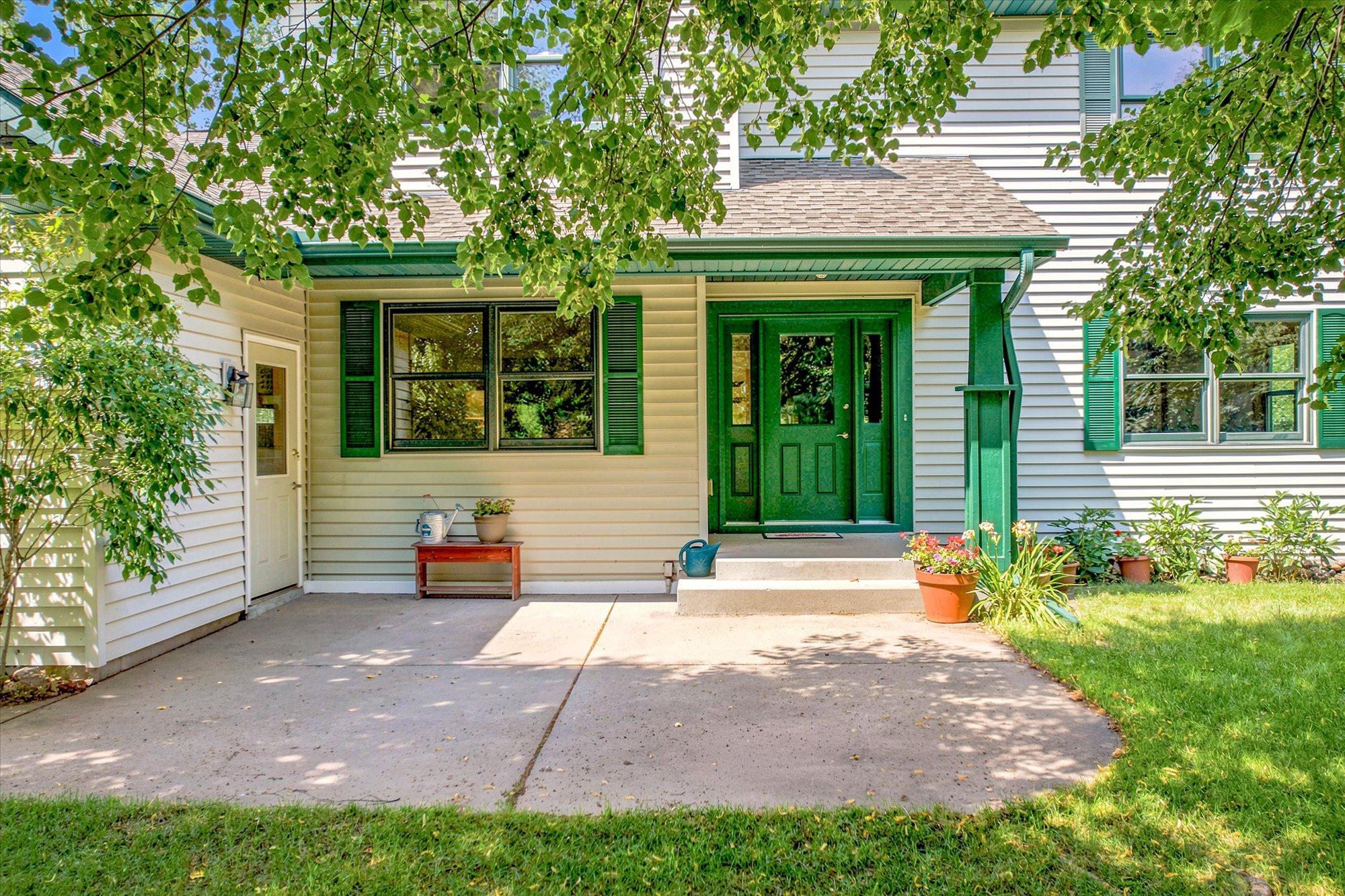Front Walkup