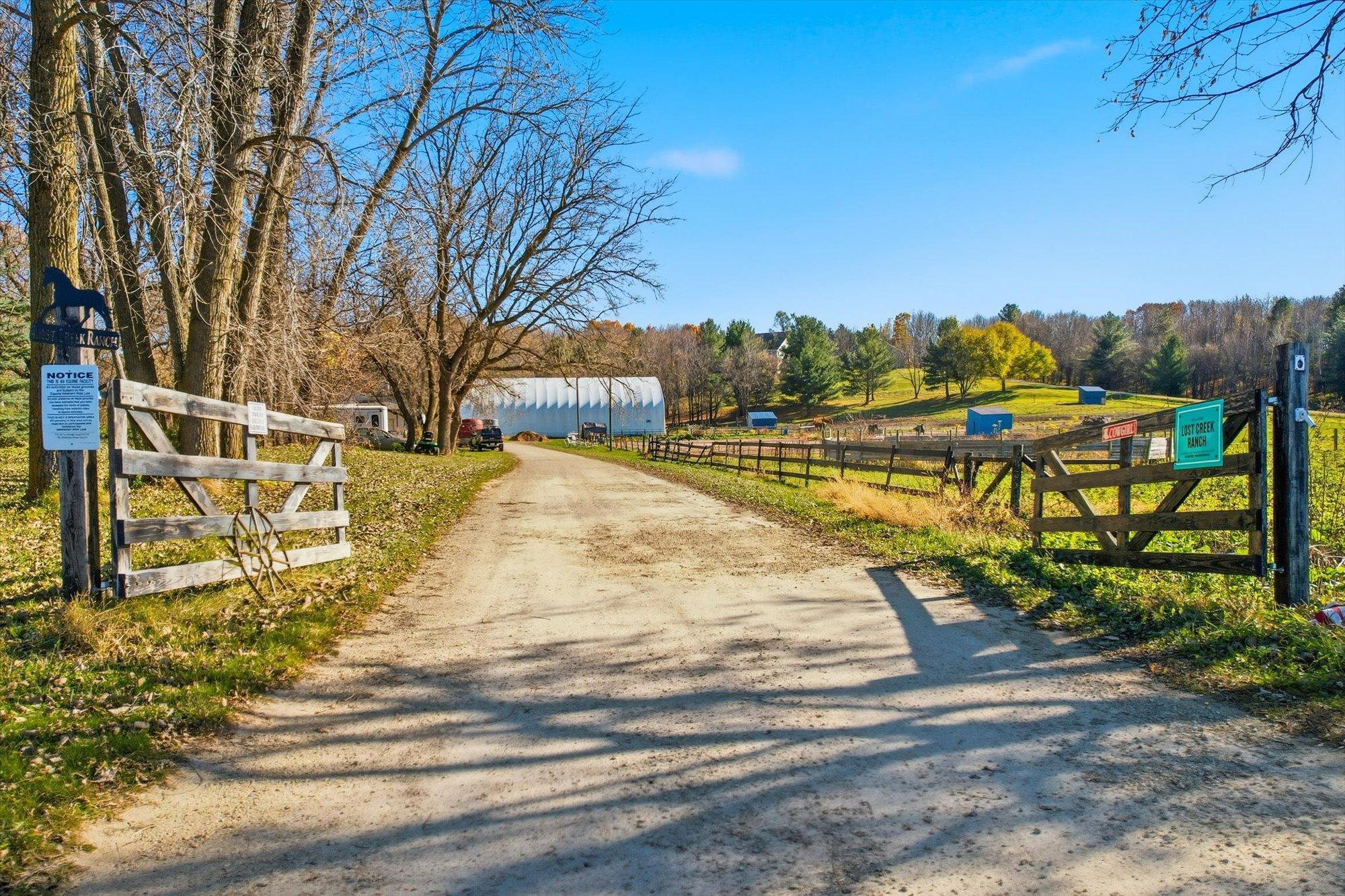 The road that leads to the barn