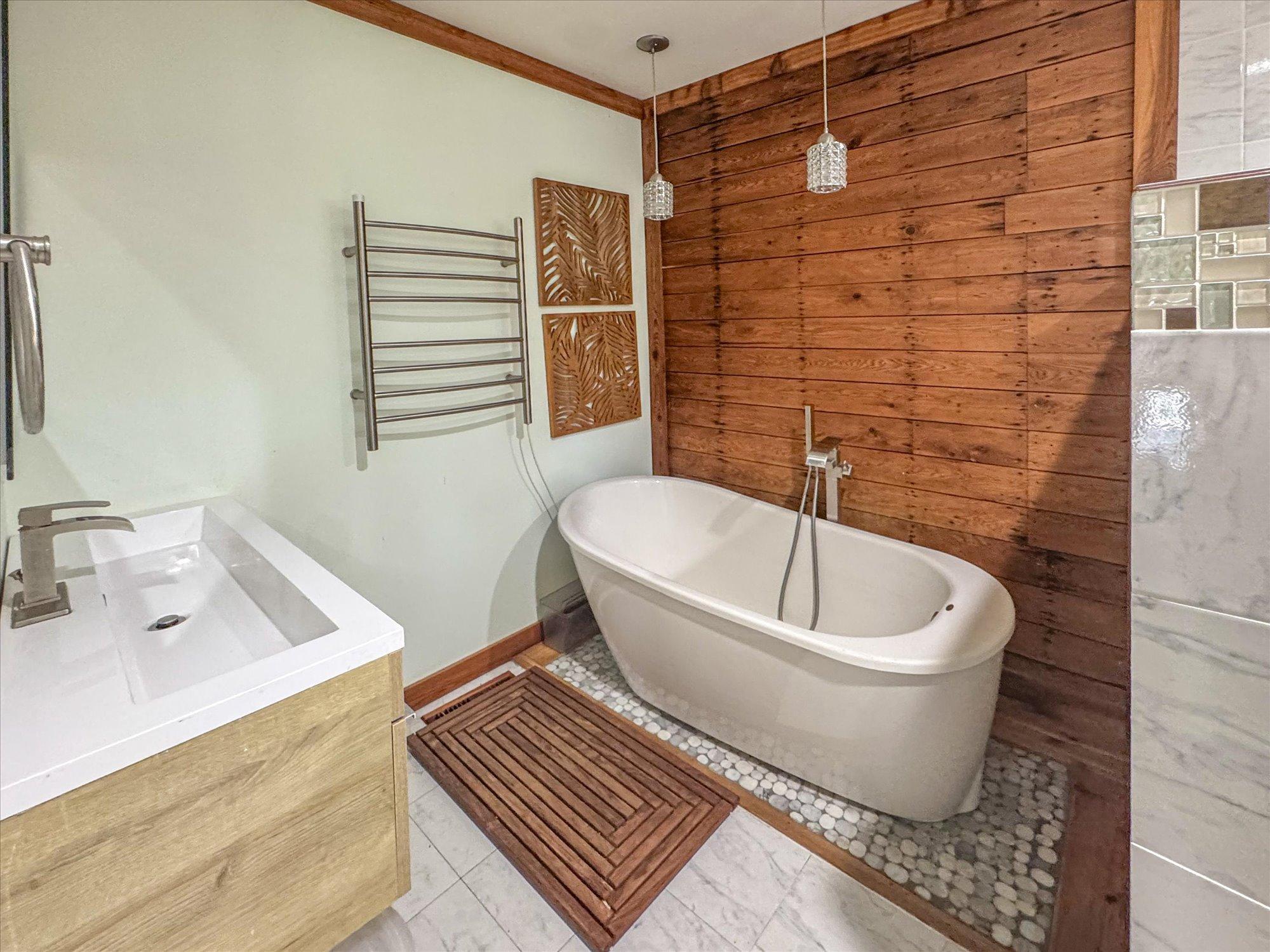 Bath on Farm House Side