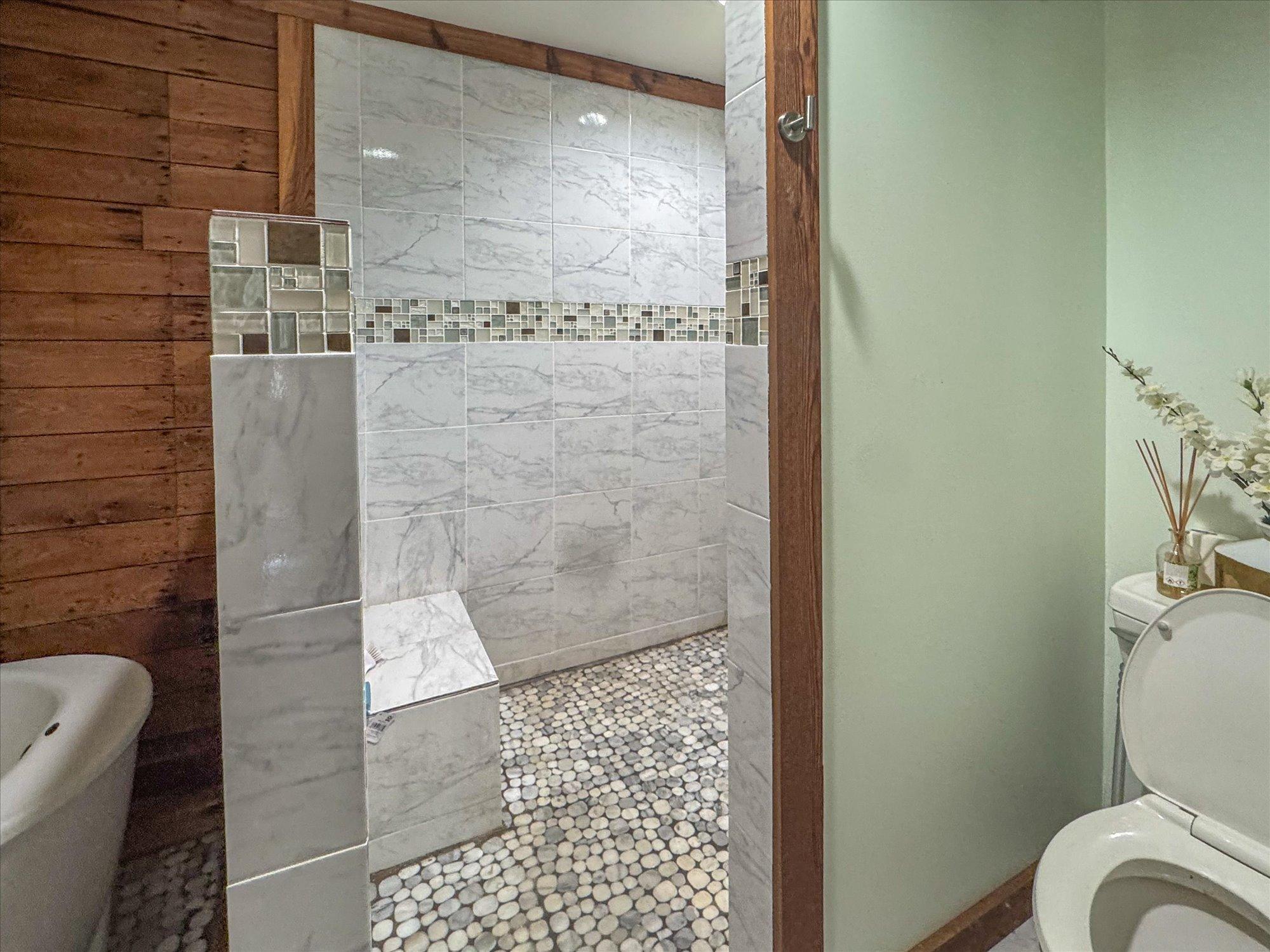Bath on Farmhouse Side