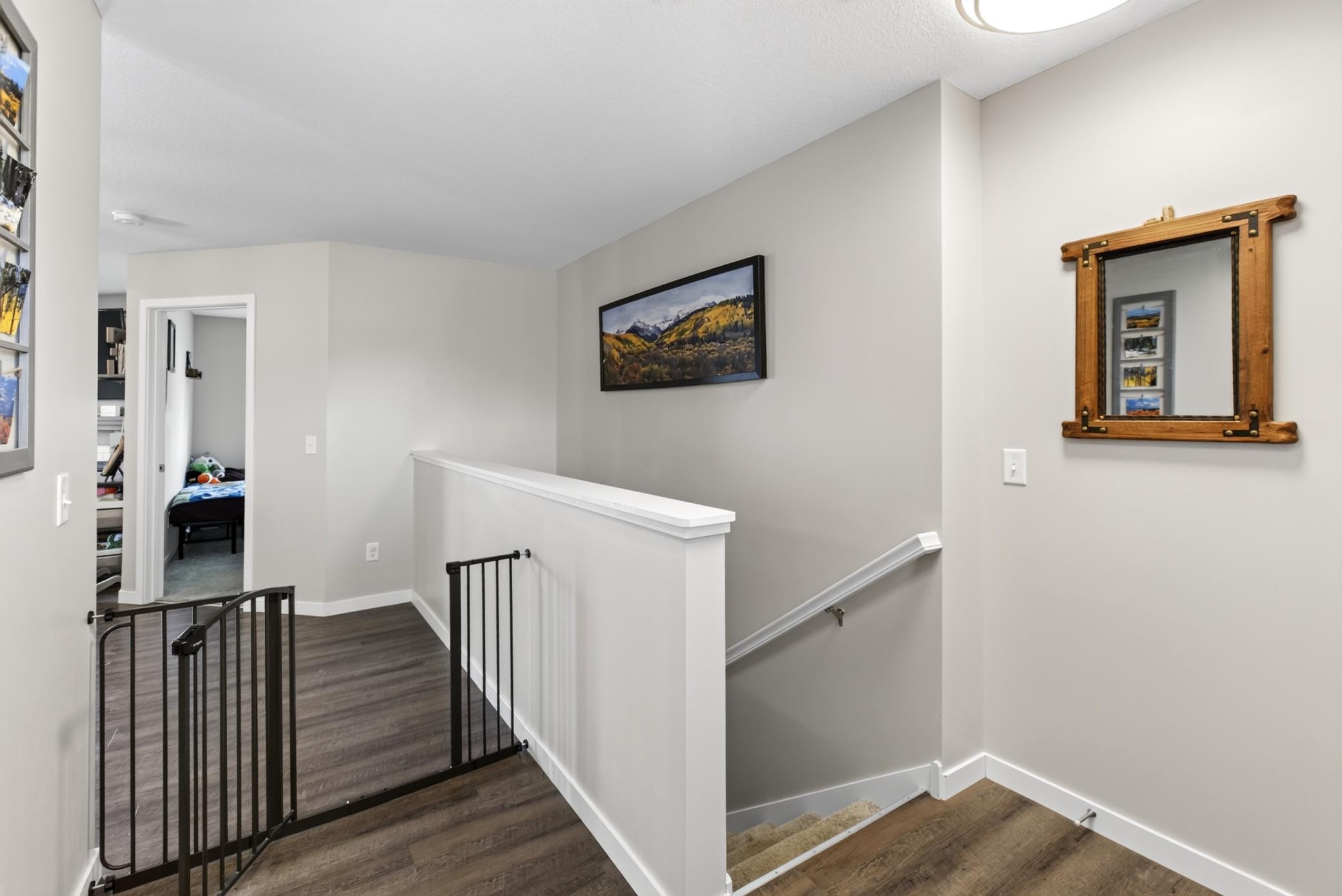 913 Moline Loop NW Isanti, MN 1.jpg