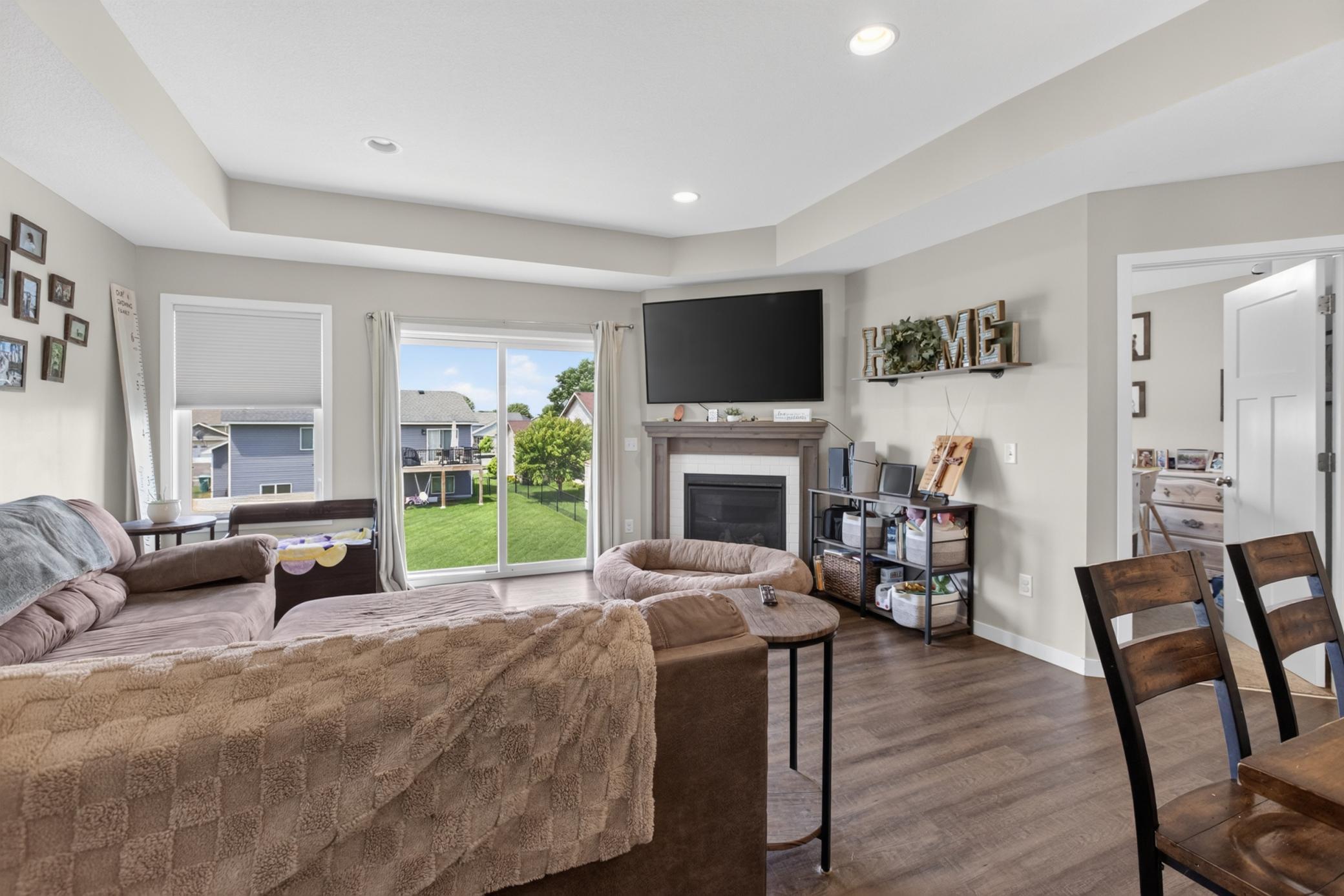 913 Moline Loop NW Isanti, MN 4.jpg