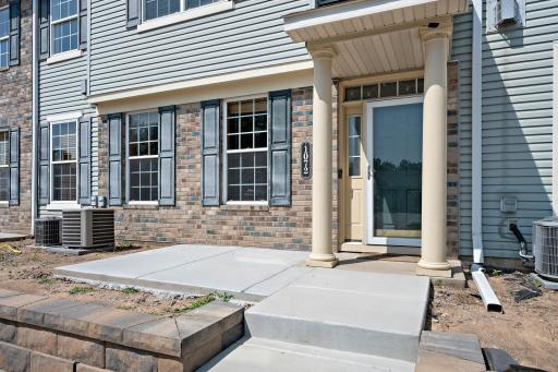 Welcome to 1072 Henslow Avenue North!