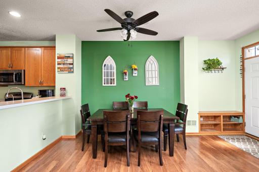 Welcome to 1072 Henslow Avenue North!