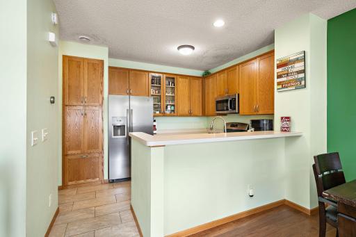 Welcome to 1072 Henslow Avenue North!