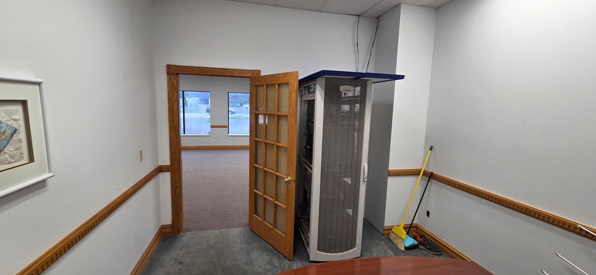 Private offices # 4 | Server room