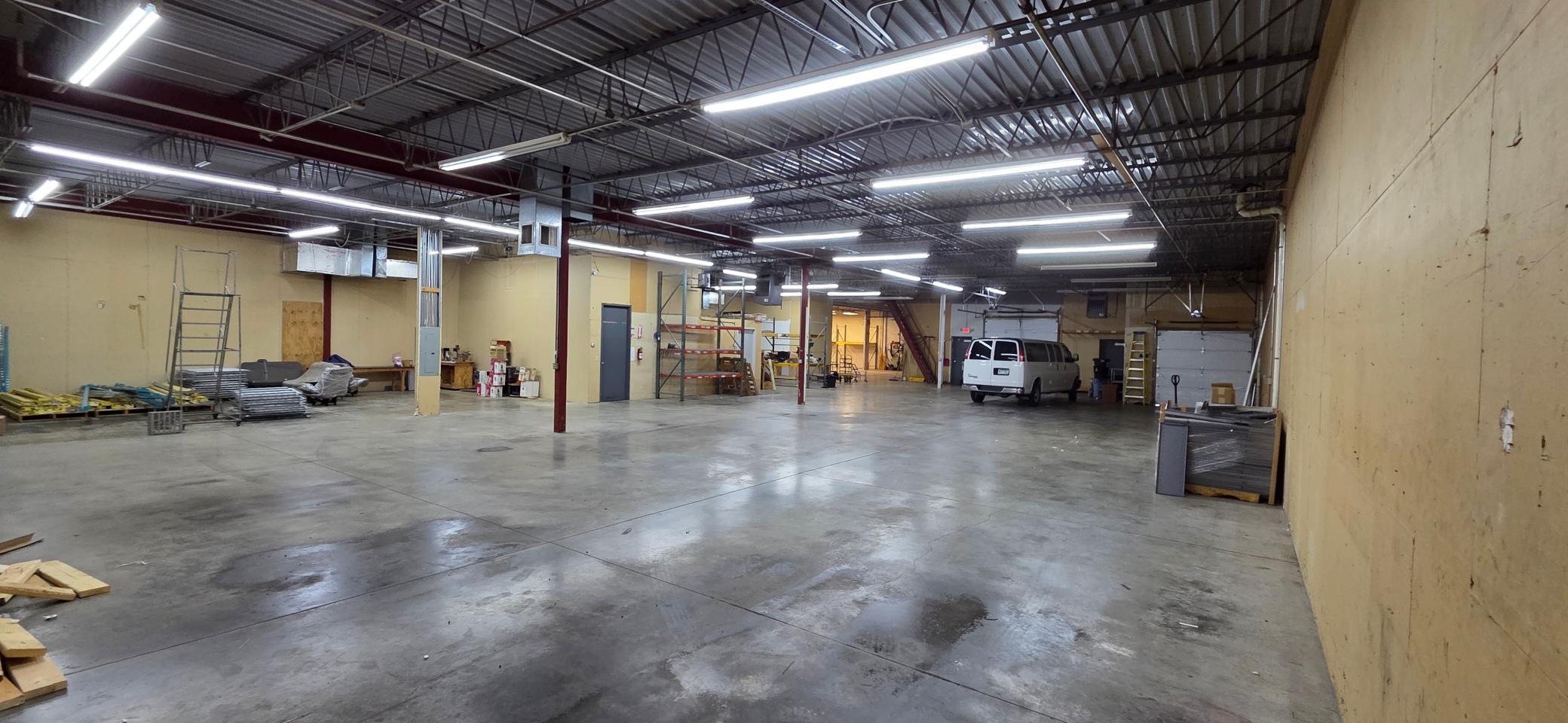 Garage/ warehouse